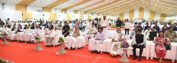 સ્વતંત્રતા દિનની પૂર્વ સંધ્યાએ પોરબંદર ખાતે રાજ્યપાલની અધ્યક્ષતામાં એટહોમ કાર્યક્રમ યોજાયો.