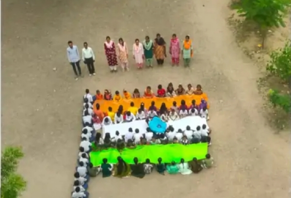 બોમ્બે મેટલ પ્રાથમિક શાળામાં ત્રિવિધ કાર્યક્રમ સાથે અખંડ ભારતનો સંદેશ