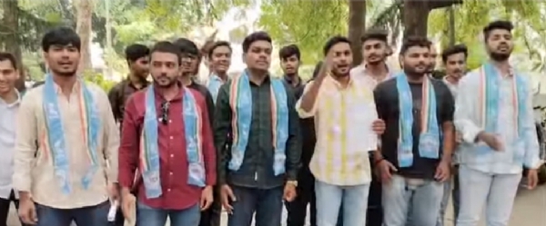 MSUની લૉ ફેકલ્ટીમાં બાયોમેટ્રિક હાજરીનો વિરોધ.