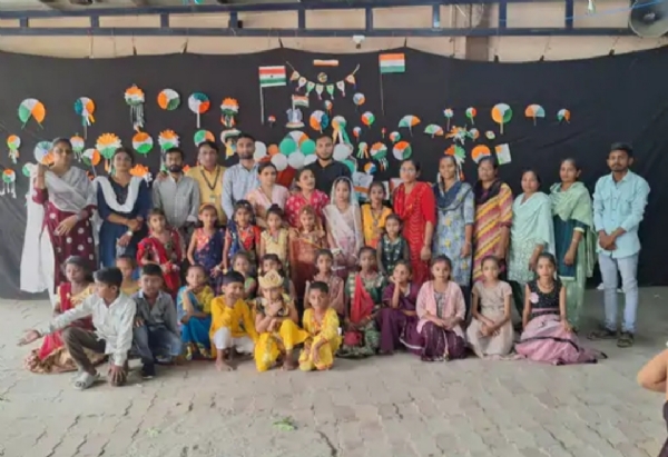 બોમ્બે મેટલ પ્રાથમિક શાળામાં ત્રિવિધ કાર્યક્રમ સાથે અખંડ ભારતનો સંદેશ