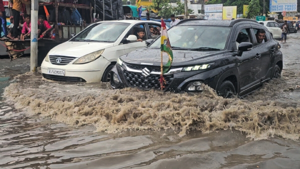 Oambaji ma bhare varsad