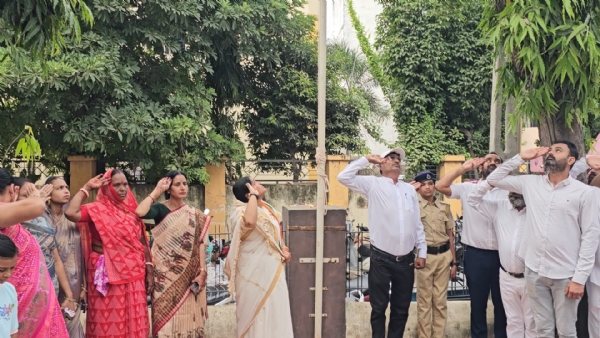 Ambaji ma laybreri khulli mukaoi