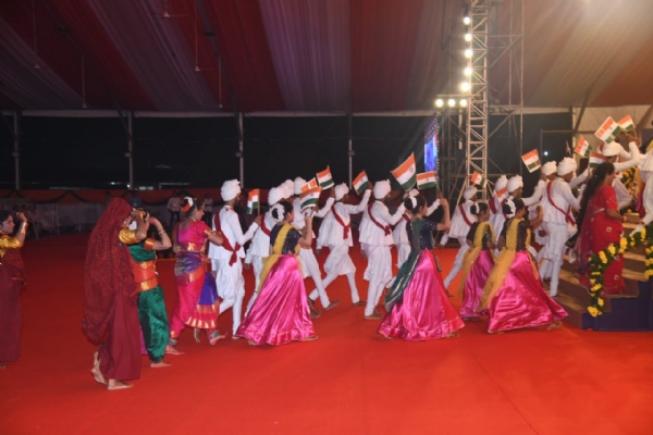 સ્વતંત્રતા પર્વની પૂર્વ સંધ્યાએ ’વંદન તને પોરબંદર’ મલ્ટીમીડિયા સાંસ્કૃતિક કાર્યક્રમ યોજાયો.