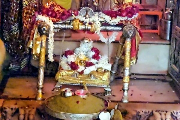AMBAJI MANDIR MA JANMOTSAV