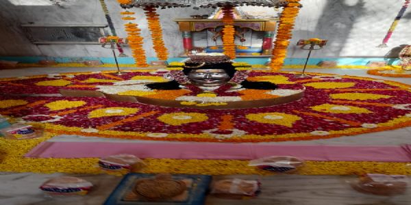 છેલ્લાં સોમવારે સિદ્ધપુરના, શિવ મંદિરોમાં ભક્તોનું ઘોડાપુર
