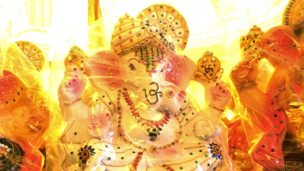 મહેસાણા શિલ્પા ગેરેજ રોડ પર દર વર્ષની જેમ આ વર્ષે પણ ગણપતિ મૂર્તિ સ્ટોલ
