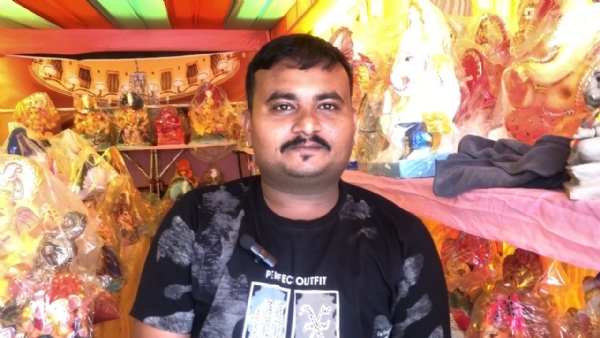 મહેસાણા શિલ્પા ગેરેજ રોડ પર દર વર્ષની જેમ આ વર્ષે પણ ગણપતિ મૂર્તિ સ્ટોલ