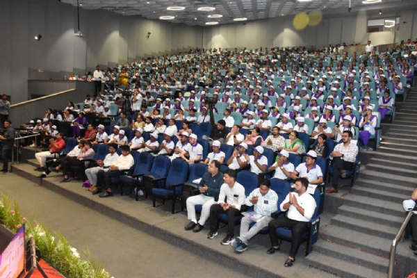 જોબમેળો અને એલ્યુમની મીટ