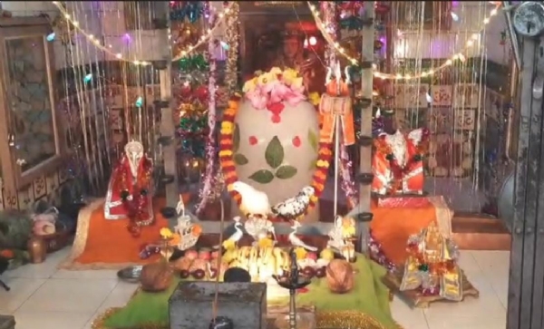 બગસરા શહેરના શ્રી રત્નેશ્વર મહાદેવ મંદિરે શ્રાવણ માસમાં અમરનાથ બરફ શિવલિંગ દર્શન ખુલ્લા
