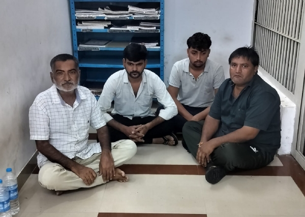 જિલ્લામાં 5 સ્થળોએ ચાલતા જુગરધામ પર પોલીસ ત્રાટકી.