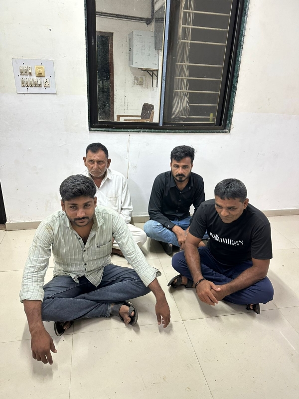 જિલ્લામાં 5 સ્થળોએ ચાલતા જુગરધામ પર પોલીસ ત્રાટકી.