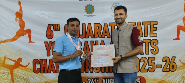 “મહાદેવપુરાના વિપુલ પટેલે રાજ્યસ્તરે યોગાસનમાં જીત્યા બે સિલ્વર મેડલ”