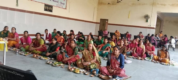 સિદ્ધપુર આંબાવાડીમાં કેવડા ત્રીજની ભવ્ય ઉજવણી કરાઈ.