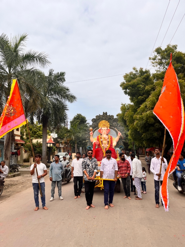 પોરબંદરમાં વાજતે ગાજતે વિઘ્નહર્તાનું આગમન.