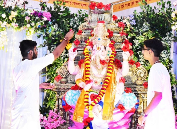 પોરબંદરના હરિમંદિર ખાતે ગણેશઉત્સવનો પ્રારંભ.