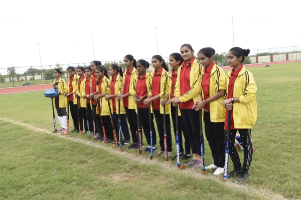 પોરબંદર જિલ્લા કલેક્ટરએ સરદાર પટેલ રમતગમત સંકુલની આધુનિક સુવિધાઓનું નિરીક્ષણ કર્યું.