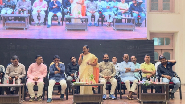ભાવનગર ફોટોગ્રાફર એસોસિએશનના ઇનામ વિતરણ સમારંભમાં પ્રતિભાશાળી વિદ્યાર્થીઓનું સન્માન : યુવા પ્રતિભાને પ્રોત્સાહન અને સર્જનાત્મકતાને નવી દિશા