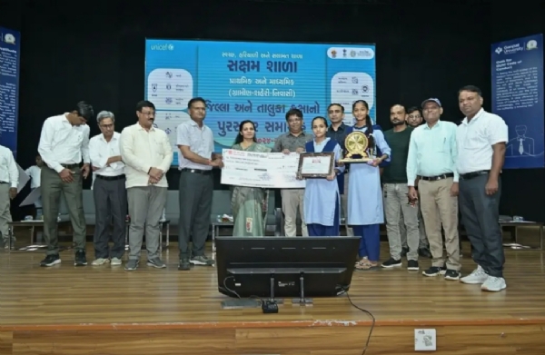 અણખોલની સરકારી શાળાએ મહેસાણા જિલ્લામાં “સક્ષમ શાળા”નું પ્રથમ સ્થાન મેળવ્યું