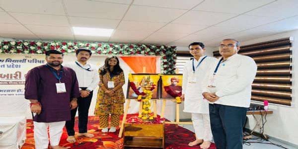 મહેસાણા ઊંઝા ખાતે પ્રદેશ કારોબારી બેઠકનો ભવ્ય શુભારંભ, આગેવાનોએ દીપપ્રાગટ્ય કરી આપી નવી દિશા
