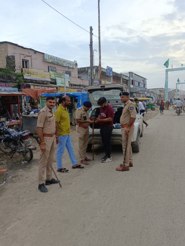 ઊના વડલા ચોક ખાતે વાહન ચેકીંગ