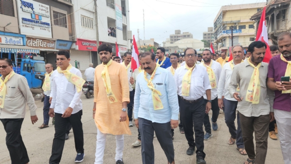 લેઉવા પટેલ ચેરિટેબલ ટ્રસ્ટ દ્વારા નાગનાથથી ભોજલધામ સુધી પદયાત્રાનું ભવ્ય આયોજન