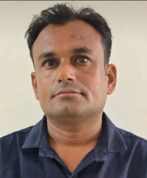 પાટણ એસઓજીની કાર્યવાહી: બે બોગસ તબીબો ઝડપાયા, દવા અને ઇન્જેક્શનોનો જથ્થો ઝડપાયો