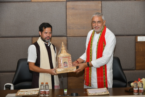 સર્કિટ હાઉસ ગાંધીનગર ખાતે બેઠક યોજાઈ