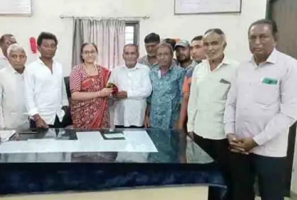 પાટણ નગરપાલિકાના ચીફ ઓફિસરને સાંડેસર પાટીના ખેડૂતોની શુભેચ્છા મુલાકાત