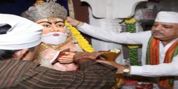 પાટણમાં ઠાકુર સાઈ મનીષ લાલ સાહેબજીના આશીર્વાદથી ઝૂલેલાલ ચાલીસા વ્રત ઉજવાયું