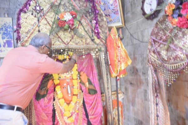 પોરબંદરના સ્થાપના દિવસ અંતર્ગત પોરાઈ માતાજીના મંદિરે મહા આરતીનો કાર્યક્રમ યોજાયો.