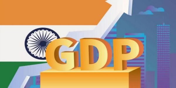 ફિચે નાણાકીય વર્ષ 2025-26 માટે, ભારતના આર્થિક વિકાસ દરનો અંદાજ વધારીને 6.9 ટકા કર્યો છે.