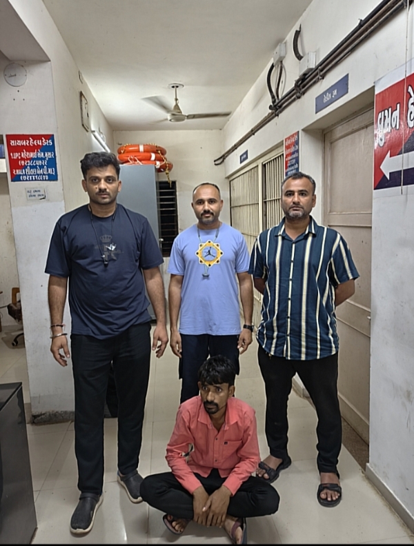 પોસ્કો ના ગુન્હામાં 10 વર્ષથી ફરાર આરોપી ઝડપાયો.