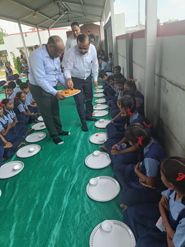 મહેસાણા જિલ્લામાં 1,72,217 બાળકોને તિથિ ભોજન : રાષ્ટ્રીય પોષણ માસની અનોખી ઉજવણી