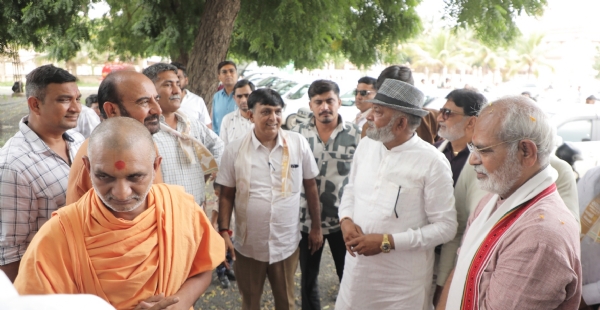 સૌના સરદાર સન્માન યાત્રા અંકલેશ્વર અને ભરૂચમાં આવતા સૌ સમાજે સન્માન કર્યું