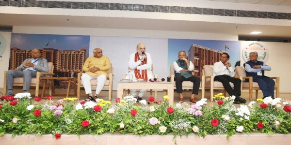 સરદારધામ ખાતે અમિત શાહનો અભિવાદન સમારોહ ભવ્ય રીતે યોજાયો