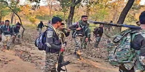 (સુધારેલ) ઝારખંડ: 5 લાખ રૂપિયાના ઈનામ સાથેનો નક્સલી કમાન્ડર એન્કાઉન્ટરમાં માર્યો ગયો