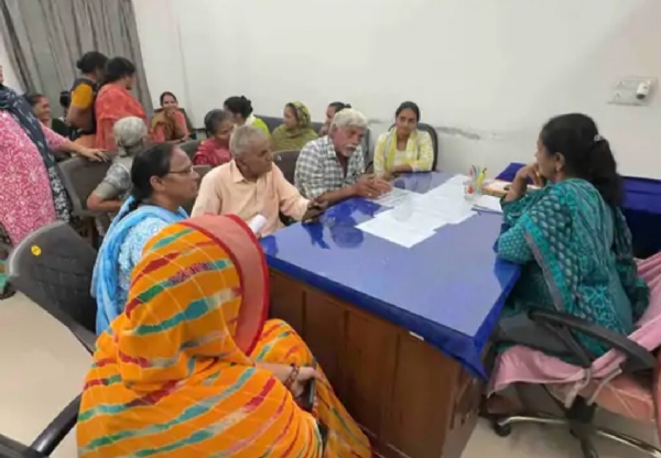 શ્યામ બંગ્લોઝ સોસાયટીમાં પાણીની તીવ્ર કટોકટી, મહિલાઓના ધરણા