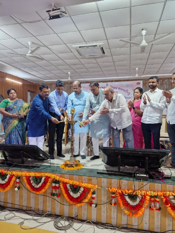 મહેસાણા ખાતે મેગા હેલ્થ ચેકઅપ કેમ્પ: 1552 લાભાર્થીઓને આરોગ્ય સેવાઓ
