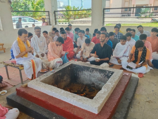મૃત્યુંજય યજ્ઞનું આયોજન કરવામાં આવેલ*