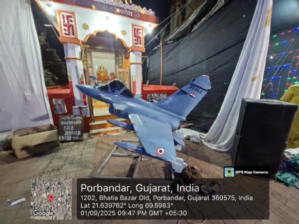પોરબંદરના ખારવાવાડ વિસ્તારમાં દેશભક્તિની થીમ ઉપર યોજાયેલો ગણેશ મહોત્સવ આકર્ષણનું કેન્દ્ર બન્યો.