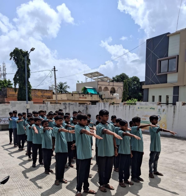 રાણાવાવ નગરપાલિકા દ્વારા સ્વચ્છોત્સવ રેલી યોજીને નાગરિકોને સ્વચ્છતાનો સંદેશ આપ્યો.