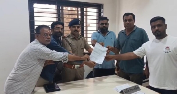 ધારીમાં તસ્કરોનો આતંક, વેપારીઓમાં ભય: ચેમ્બર્સ ઓફ કોમર્સ અને બજરંગ ગૃપે પાઠવ્યું આવેદનપત્ર