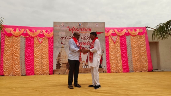 શરદપૂનમની પાવન ચાંદની વચ્ચે ખોડલધામ કાગવડ ખાતે ભવ્ય પદયાત્રા અને ધ્વજારોહણ