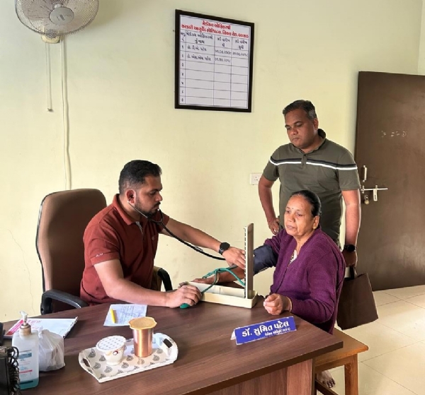 વલસાડના આયુર્વેદ દવાખાના