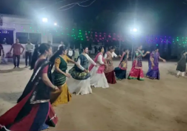 આયુષ ટાઉનશીપમાં ભક્તિભાવપૂર્વક નવરાત્રીની ઉજવણી