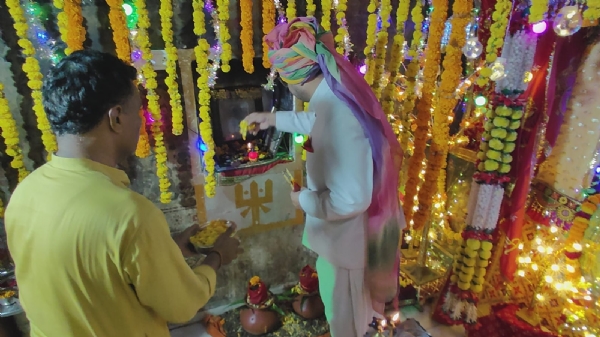 Danta rajvi parivar ma be ghat sthapan