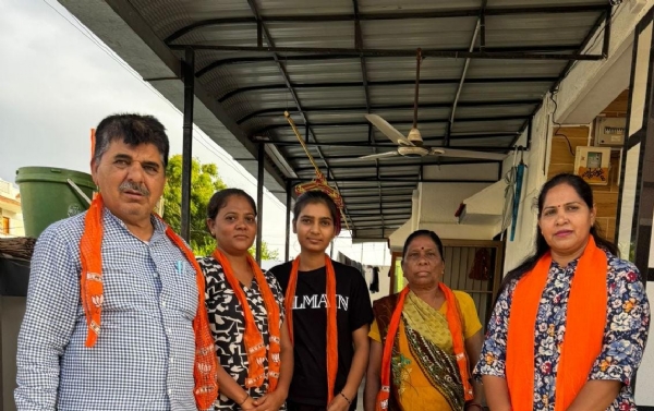 મહેસાણા શહેર વોર્ડ નં. 11 માં વૃક્ષારોપણ કાર્યક્રમથી હરિયાળું પર્યાવરણ સર્જવાનો સંકલ્પ