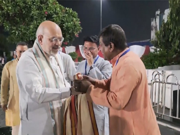 કેન્દ્રીય ગૃહ અને સહકાર મંત્રી અમિત શાહ, કોલકતા માં