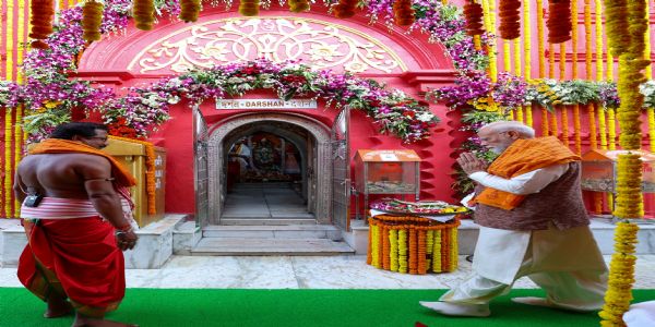 પ્રધાનમંત્રી મોદી, નવરાત્રી પર દેવી સ્તુતિઓ દ્વારા ભાષાકીય વિવિધતા અને વિવિધતામાં એકતાનો સંદેશ ફેલાવી રહ્યા છે