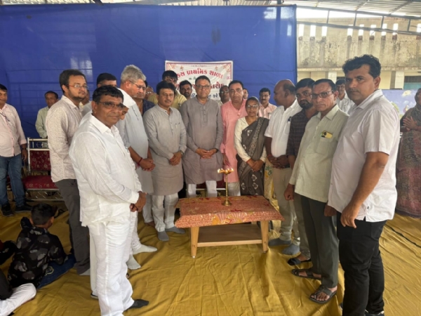 કુકસ ગામ પ્રાથમિક શાળામાં નવનિર્મિત ઓરડાનું શુભ ખાતમુહૂર્ત